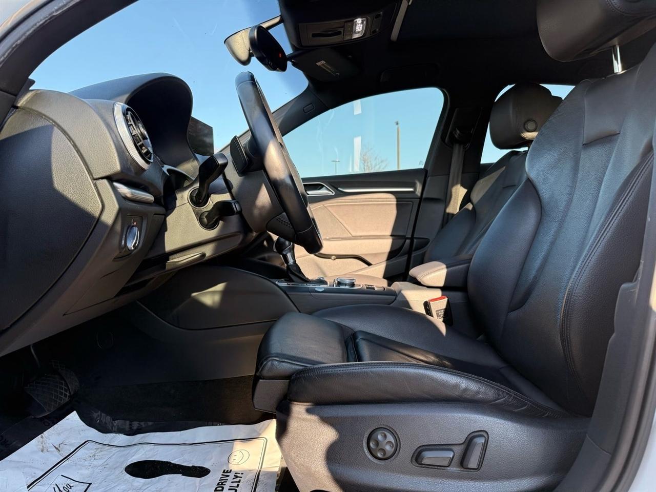 Audi A3 4dr Sdn FWD 1.8T Premium Plus 2015