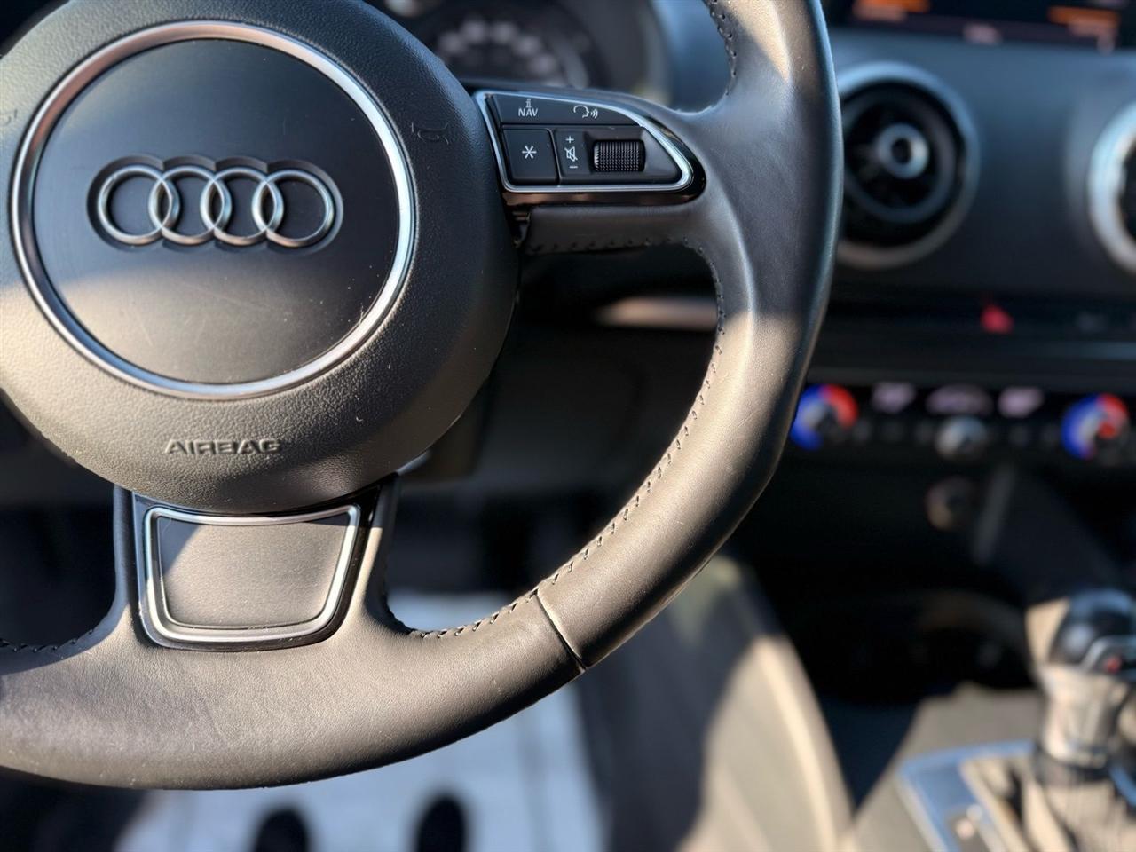 Audi A3 4dr Sdn FWD 1.8T Premium Plus 2015