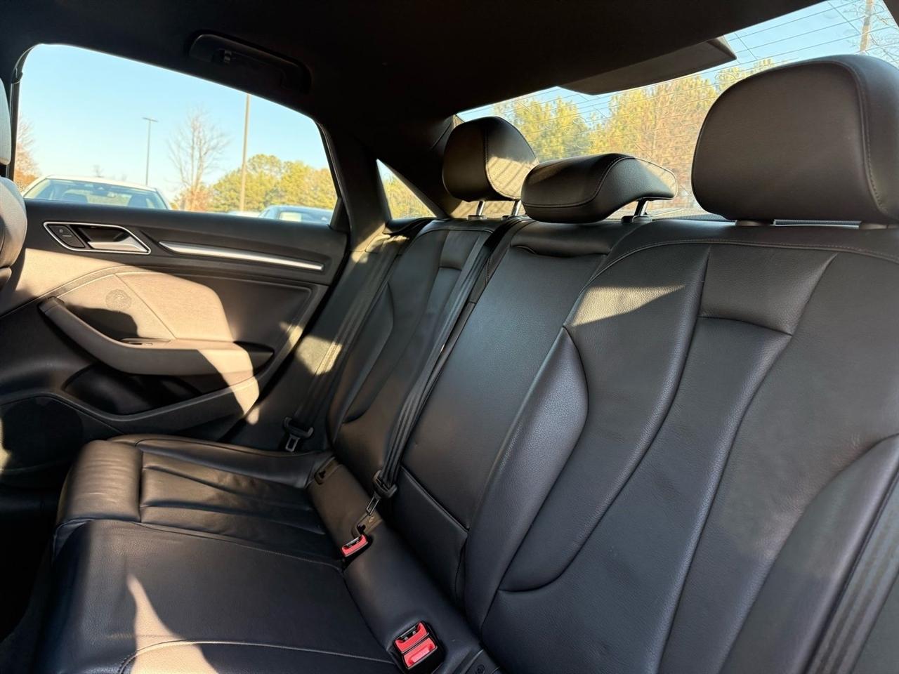 Audi A3 4dr Sdn FWD 1.8T Premium Plus 2015