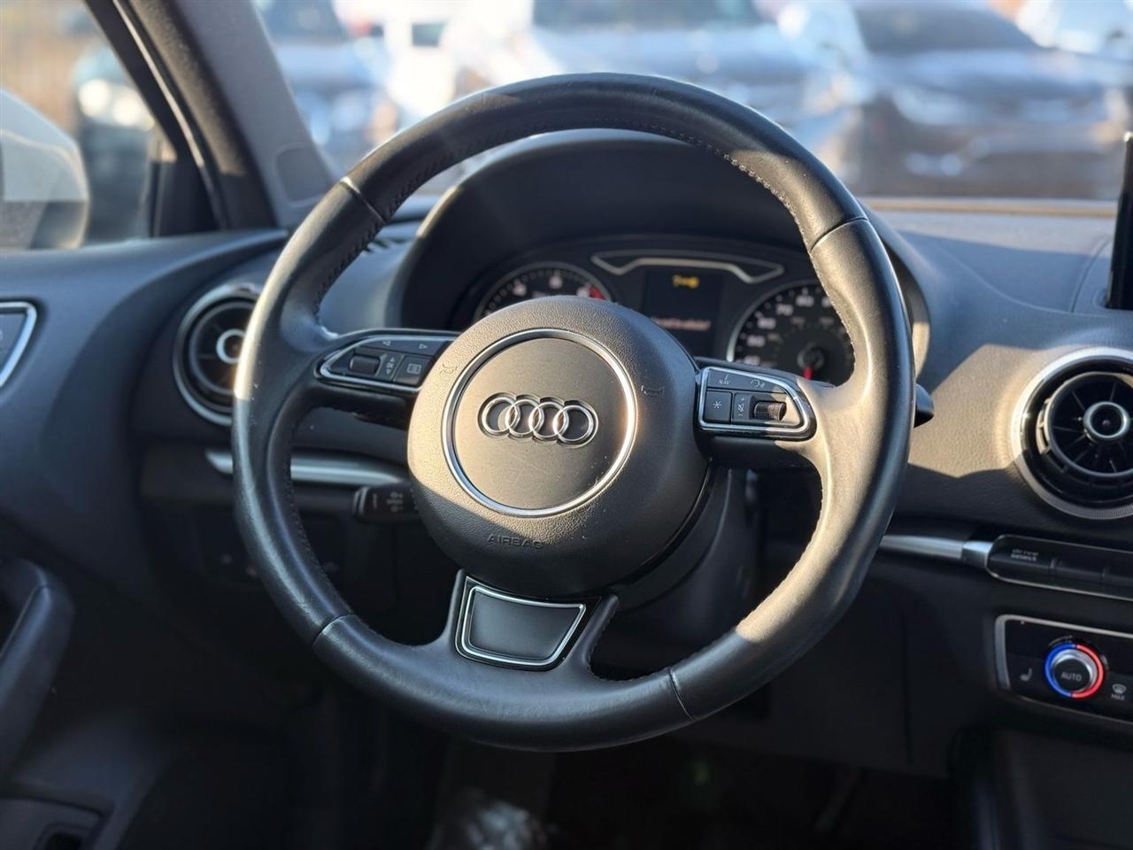 Audi A3 4dr Sdn FWD 1.8T Premium Plus 2015