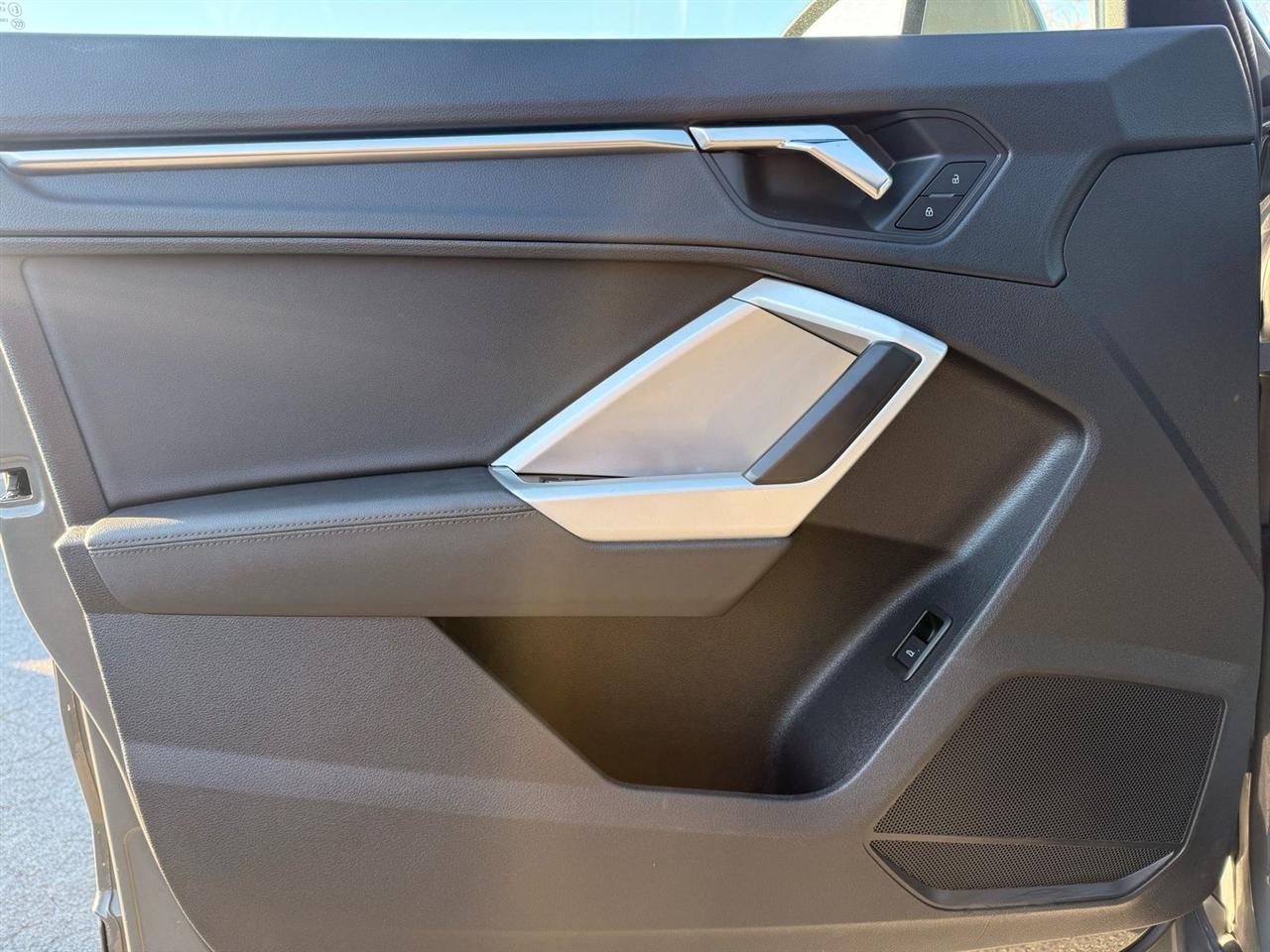 Audi Q3 Premium 40 TFSI quattro 2021