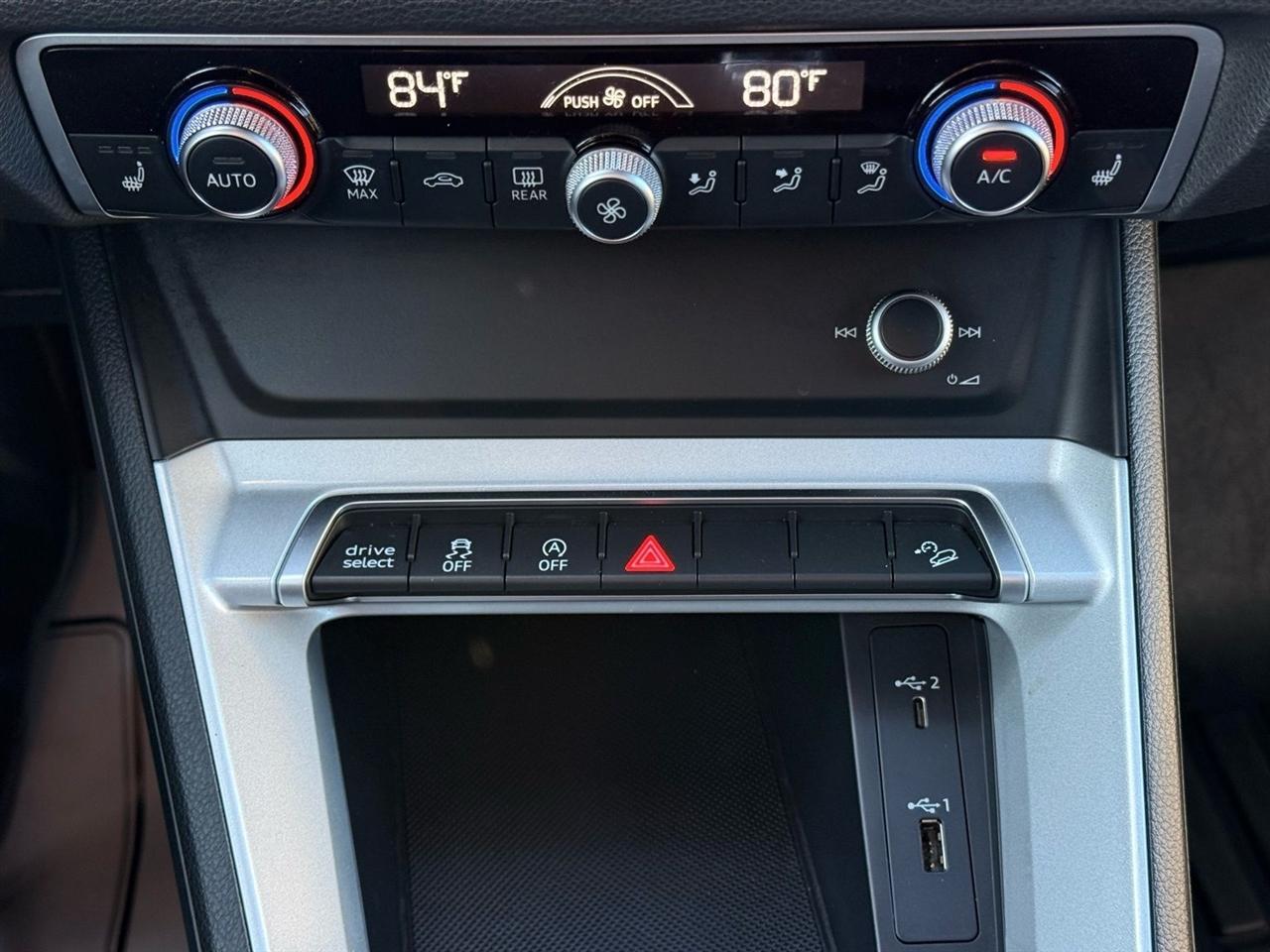 Audi Q3 Premium 40 TFSI quattro 2021