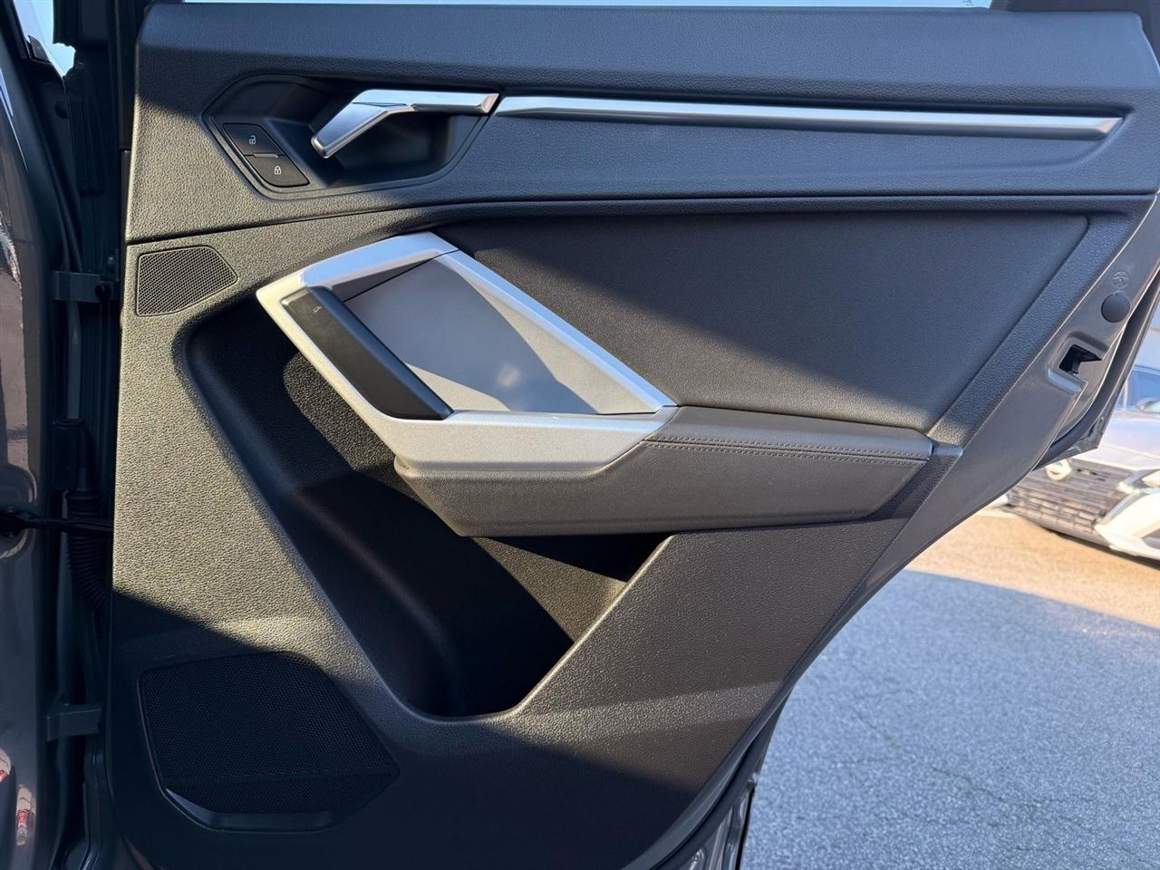 Audi Q3 Premium 40 TFSI quattro 2021