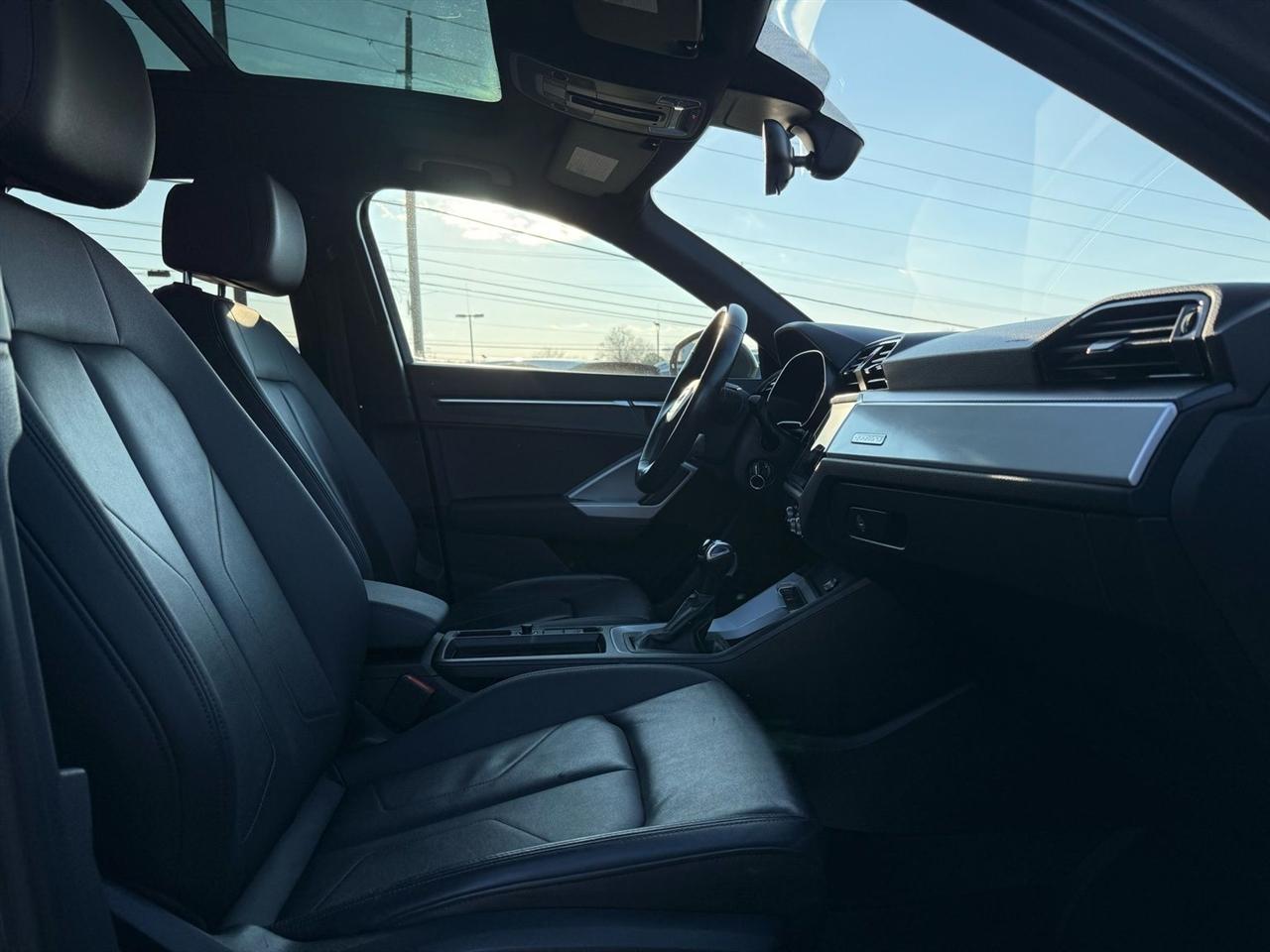 Audi Q3 Premium 40 TFSI quattro 2021