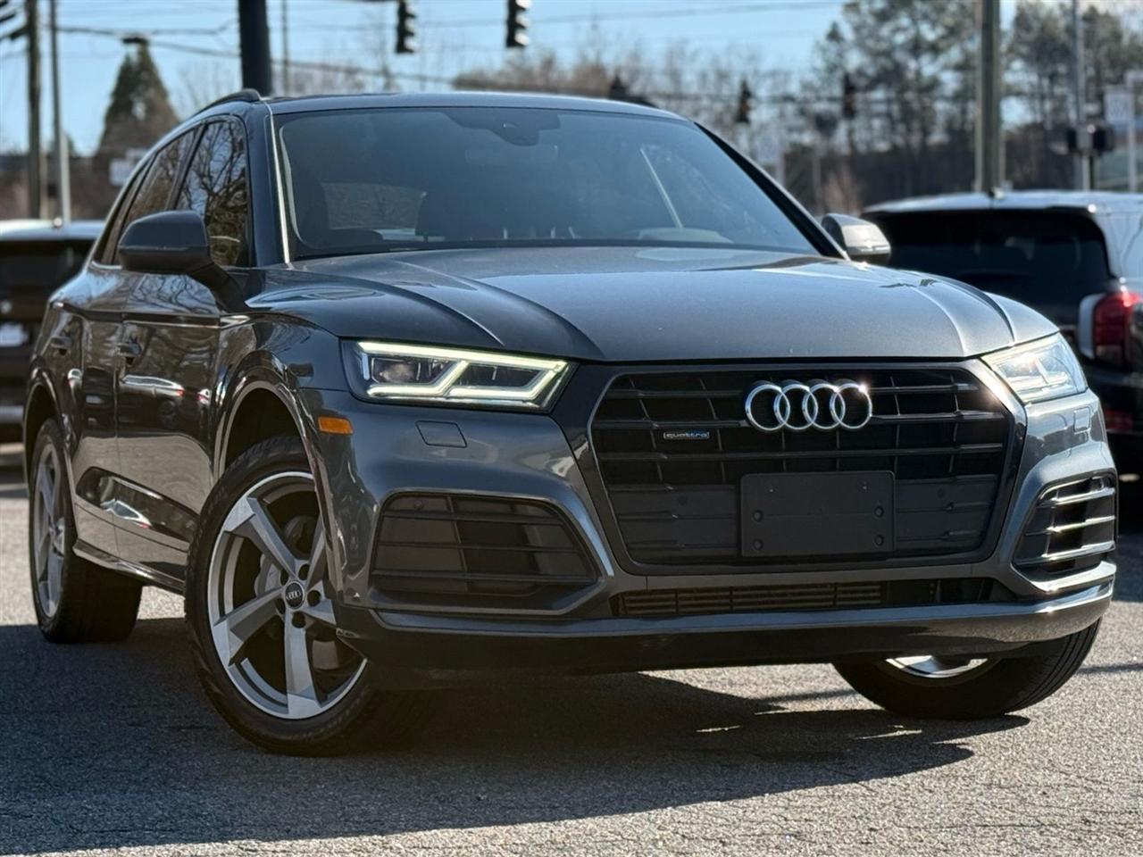 Audi Q5 Titanium Premium Plus 45 TFSI quattro 2020