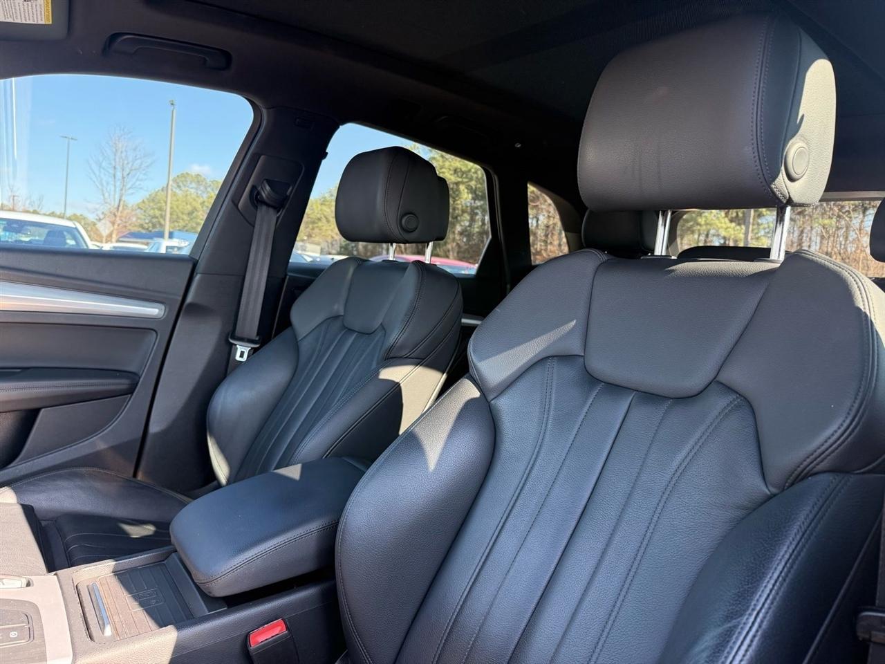 Audi Q5 Titanium Premium Plus 45 TFSI quattro 2020