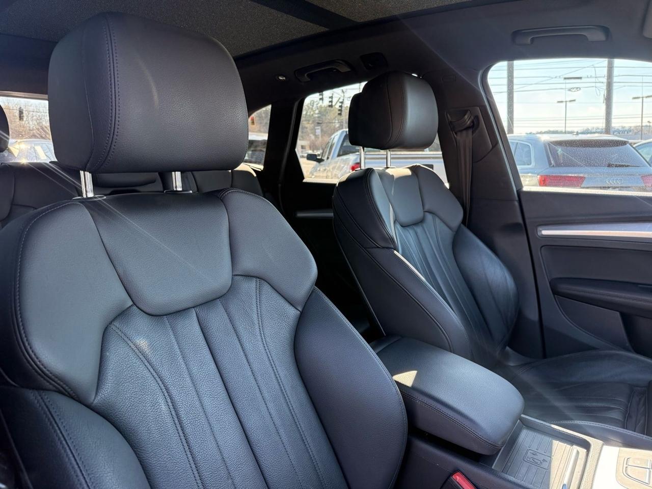 Audi Q5 Titanium Premium Plus 45 TFSI quattro 2020