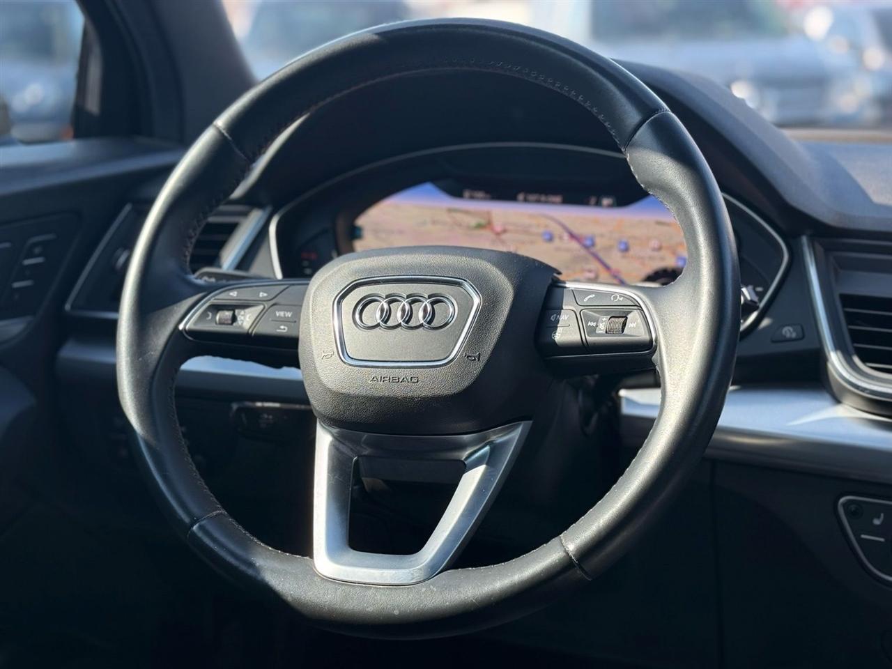 Audi Q5 Titanium Premium Plus 45 TFSI quattro 2020
