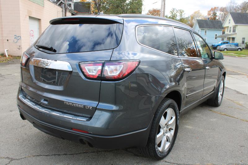Chevrolet Traverse LTZ AWD 2013 Chevrolet Traverse LTZ AWD 2013