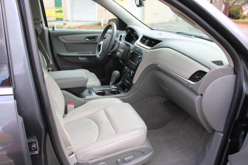 Chevrolet Traverse LTZ AWD 2013 Chevrolet Traverse LTZ AWD 2013