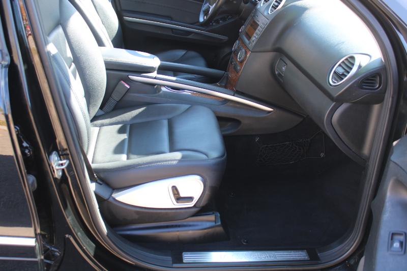 Mercedes-Benz M-Class ML350 4MATIC 2009 Mercedes-Benz M-Class ML350 4MATIC 2009