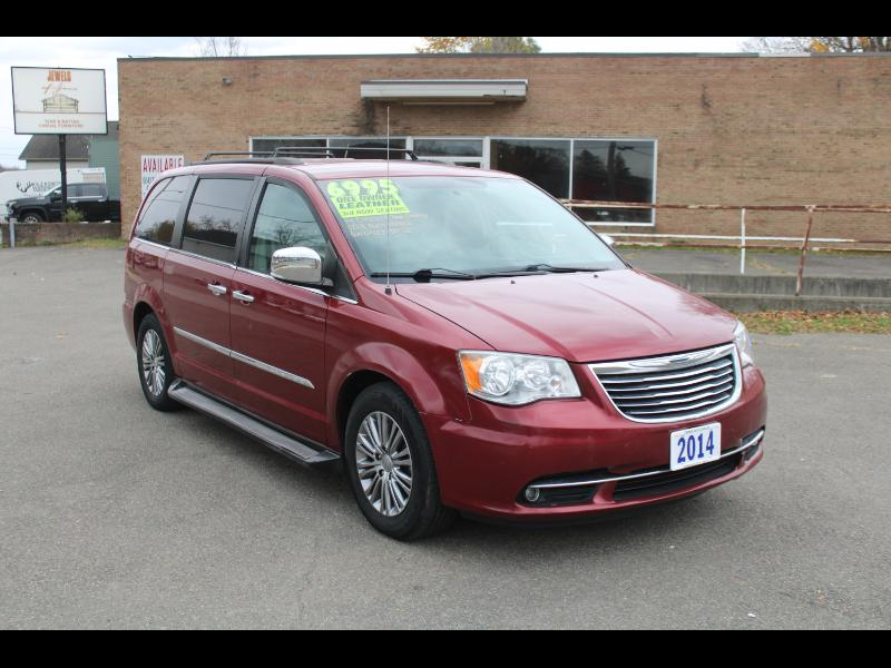 2014 Chrysler Town & Country Touring-L