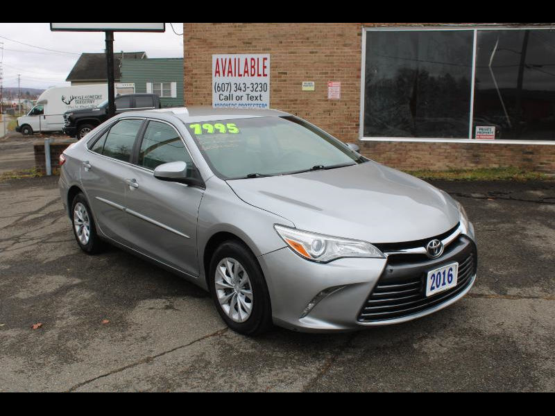 2016 Toyota Camry LE
