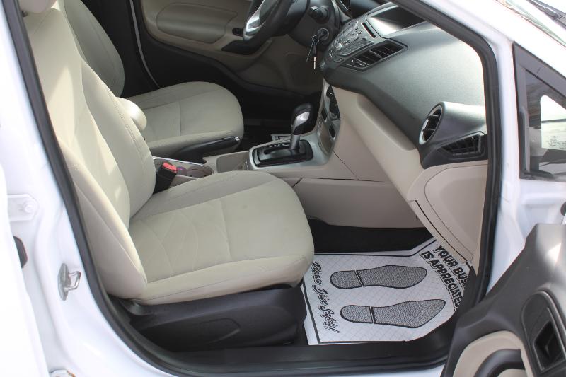 Ford Fiesta SE Sedan 2017