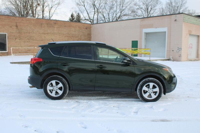 Toyota RAV4 XLE AWD 2013