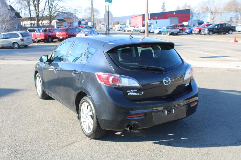 Mazda MAZDA3 i Touring AT 5-Door 2013