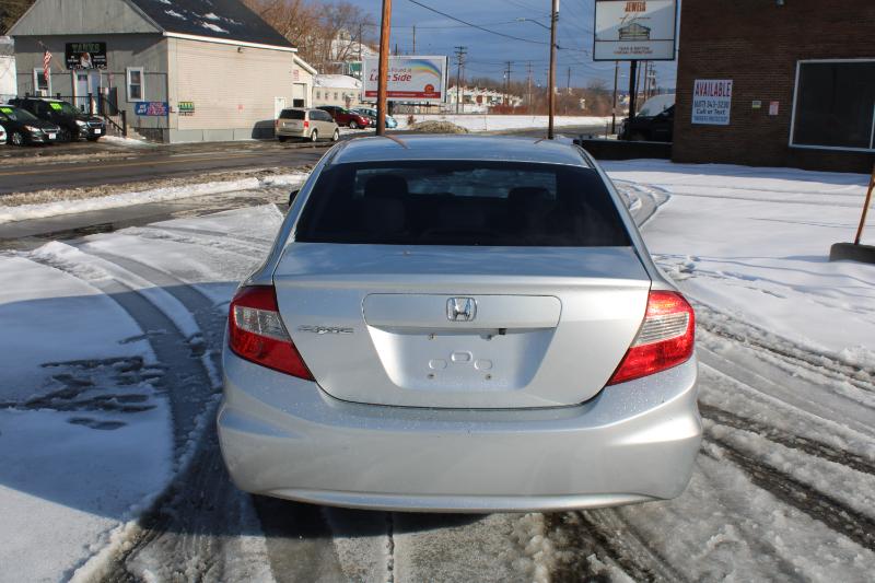 Honda Civic EX-L Sedan 5-Speed AT 2012