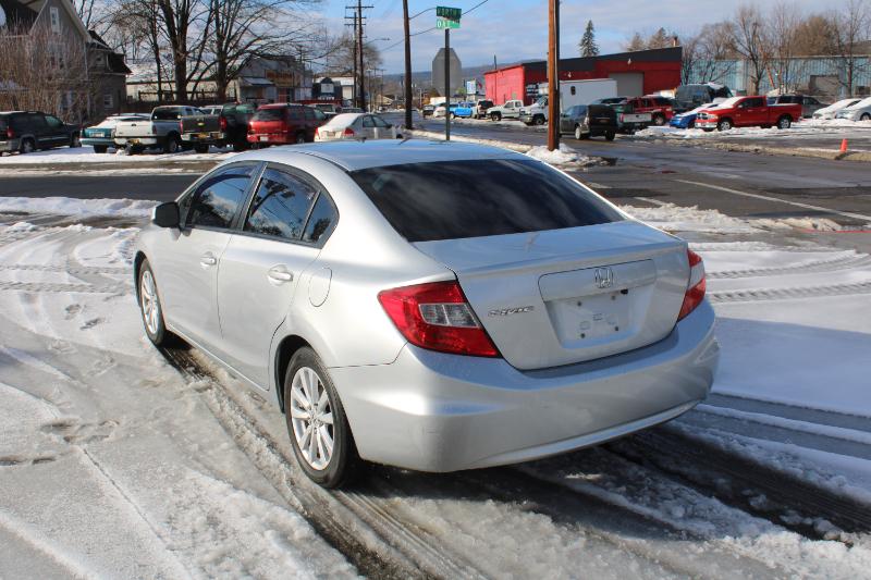 Honda Civic EX-L Sedan 5-Speed AT 2012