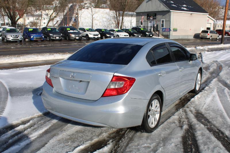 Honda Civic EX-L Sedan 5-Speed AT 2012