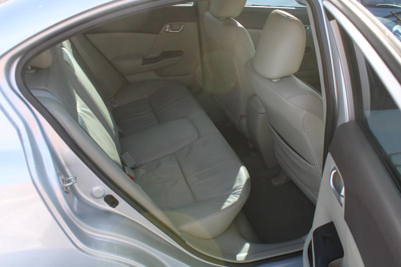 Honda Civic EX-L Sedan 5-Speed AT 2012