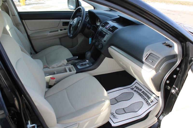 Subaru Impreza Base 5-Door 2012