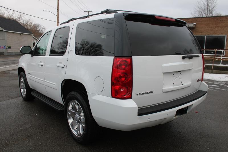 GMC Yukon SLT 4WD 2013