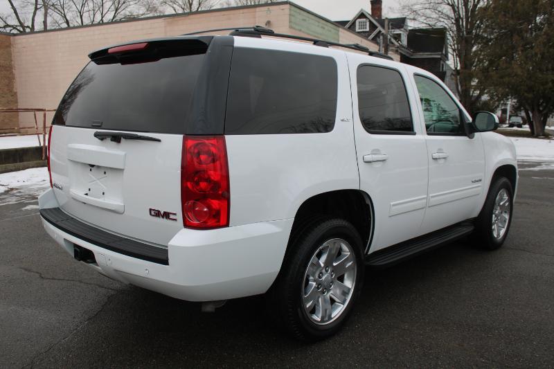 GMC Yukon SLT 4WD 2013