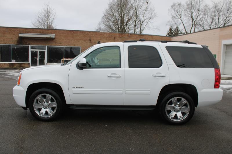 GMC Yukon SLT 4WD 2013