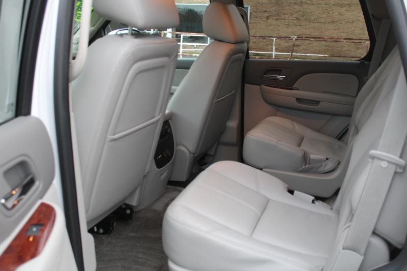 GMC Yukon SLT 4WD 2013