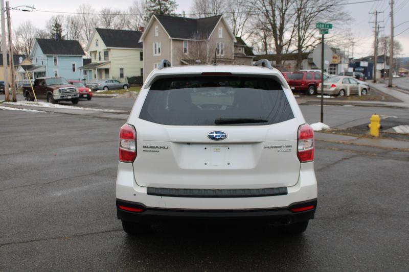 Subaru Forester 2.5i Limited 2015