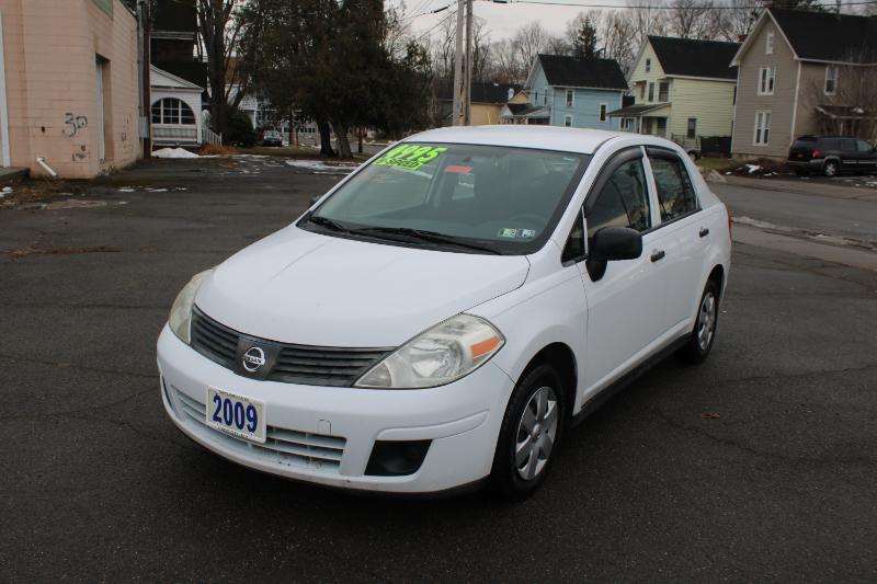 Nissan Versa 1.6 Base Sedan 2009
