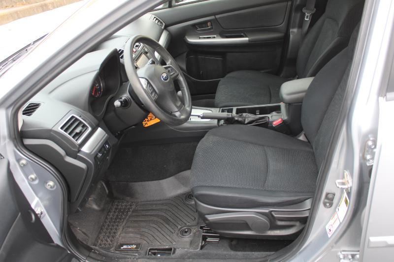 Subaru Impreza 2.0i PZEV CVT 5-Door 2015