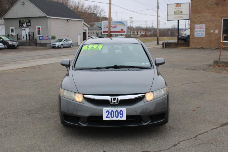 Honda Civic LX Sedan 5-Speed AT 2009