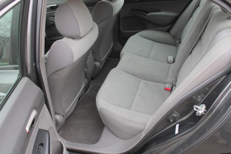Honda Civic LX Sedan 5-Speed AT 2009
