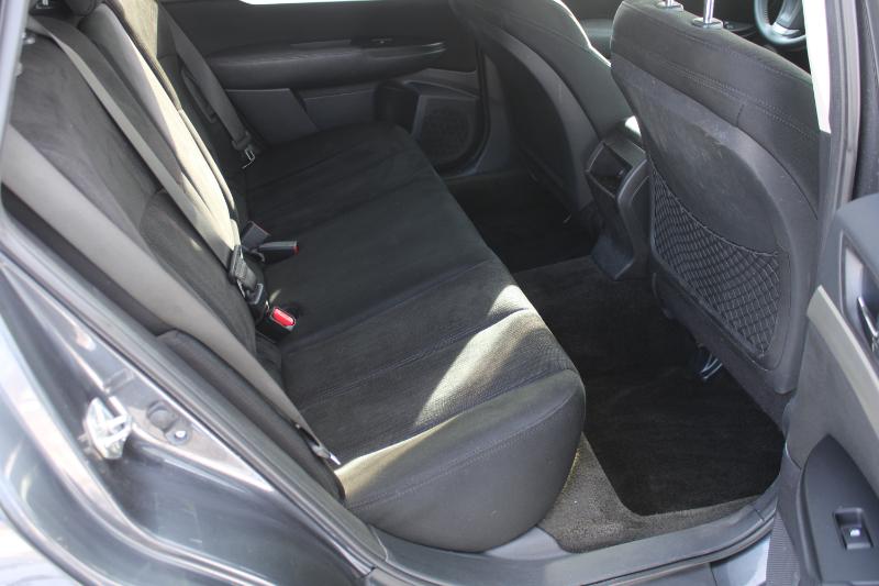 Subaru Outback 2.5i Premium 2013