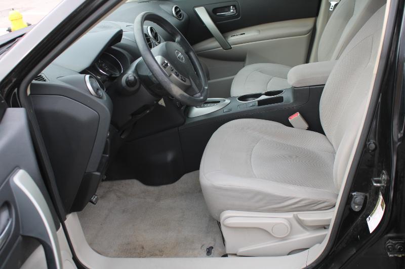 Nissan Rogue S AWD 2012