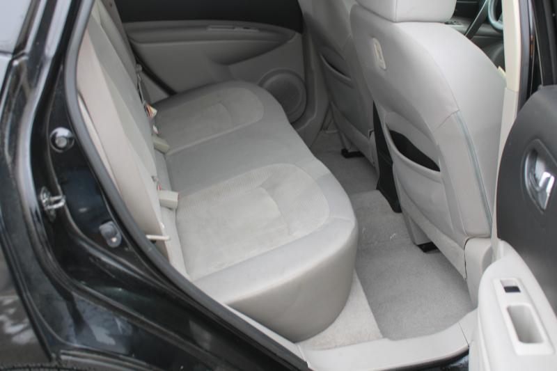 Nissan Rogue S AWD 2012