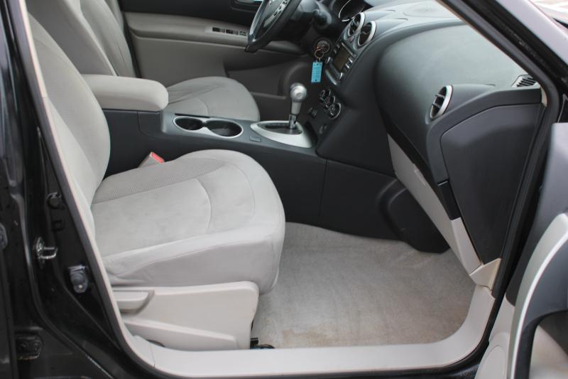 Nissan Rogue S AWD 2012