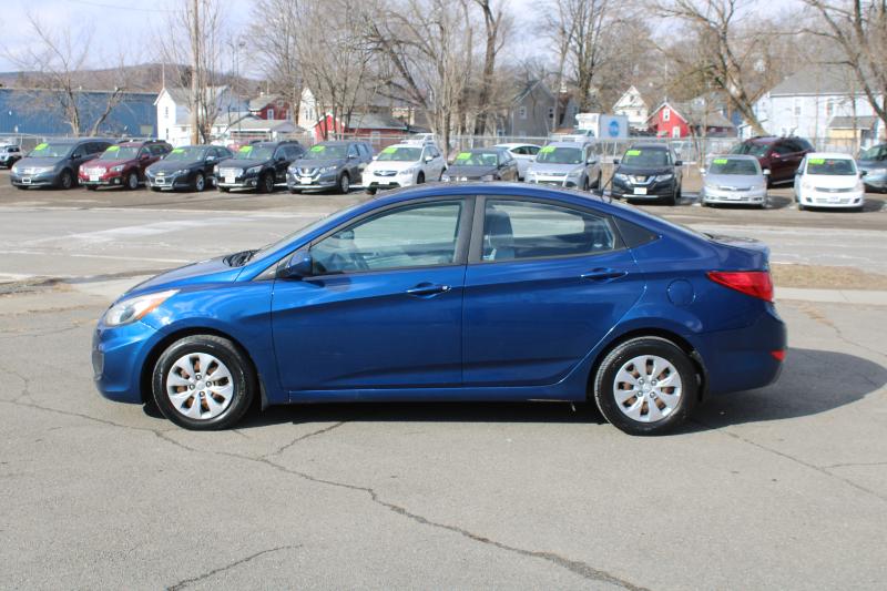 Hyundai Accent SE 4-Door 6A 2016