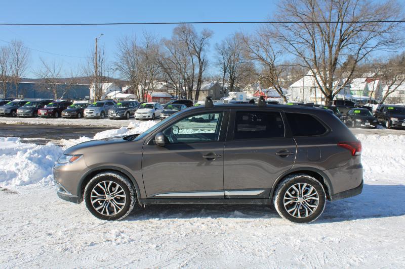 Mitsubishi Outlander SEL AWD 2018
