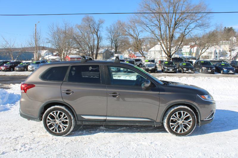 Mitsubishi Outlander SEL AWD 2018