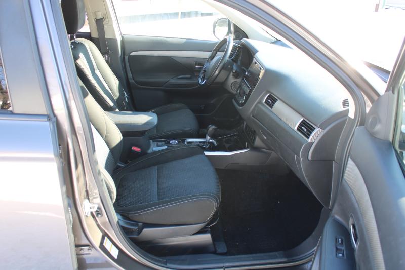 Mitsubishi Outlander SEL AWD 2018