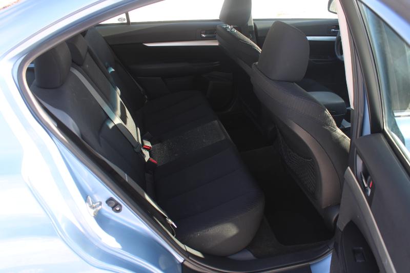 Subaru Legacy 2.5i Premium 2012