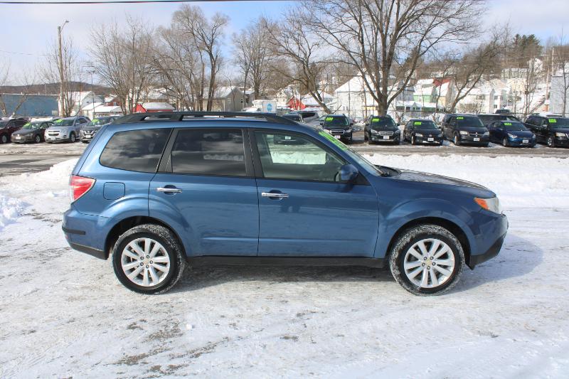 Subaru Forester 2.5X Premium 2012