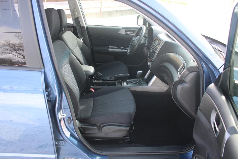 Subaru Forester 2.5X Premium 2012