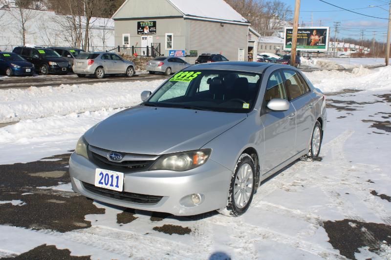 Subaru Impreza 2.5i Premium 4-Door 2011