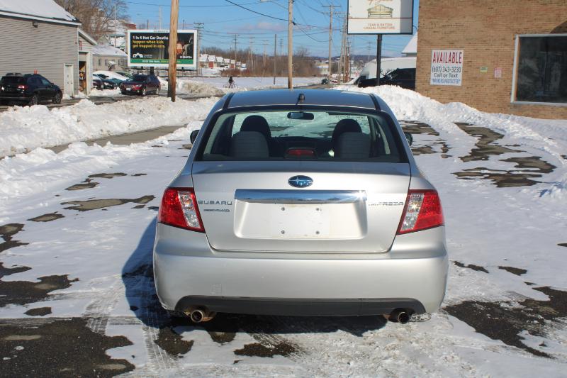 Subaru Impreza 2.5i Premium 4-Door 2011