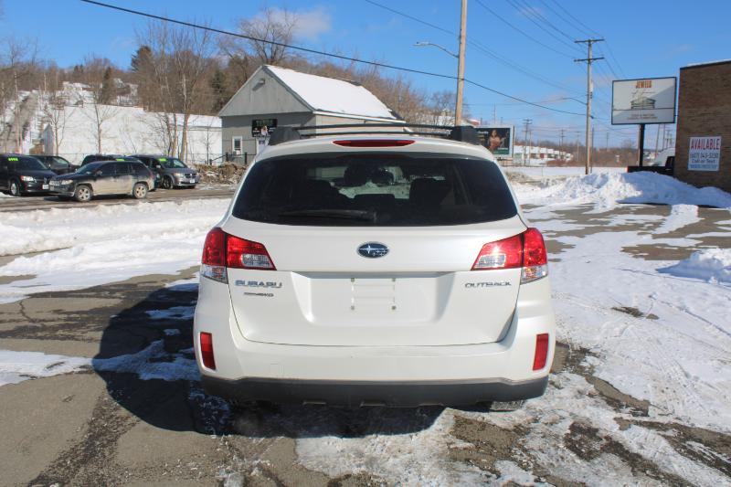 Subaru Outback 2.5i Premium 2012