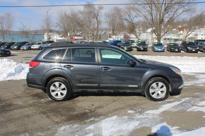 Subaru Outback 2.5i Premium 2011