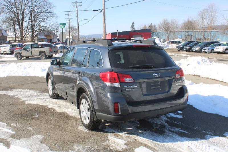 Subaru Outback 2.5i Premium 2011